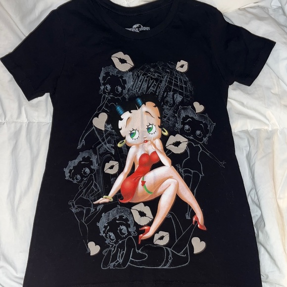UNIVERSAL STUDIOS BETTY BOOP GRAPHIC TSHIRT BLACK WOMENS size Small - Picture 1 of 4